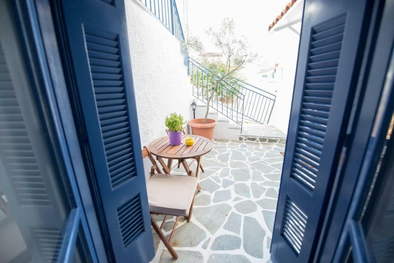 Aquarella-Stylish Veranda Apartment In Centre Of Poros Town Exterior foto