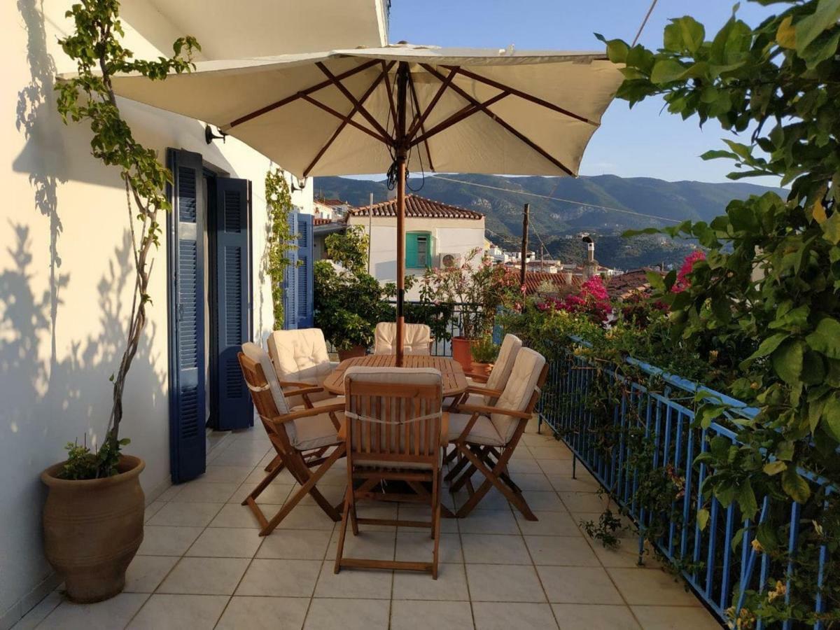 Aquarella-Stylish Veranda Apartment In Centre Of Poros Town Exterior foto